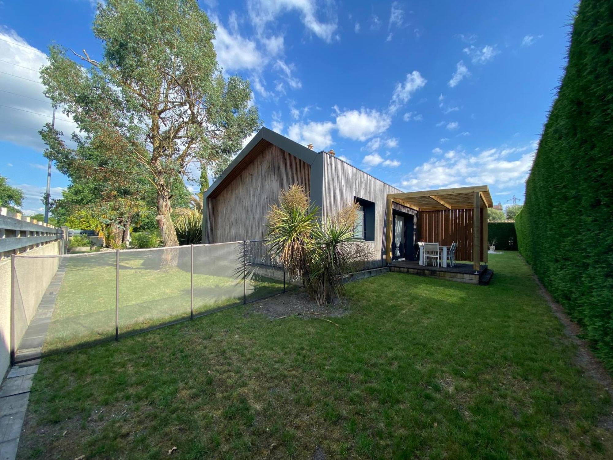 Guesthouse Proche Bordeaux Eysines Exterior foto